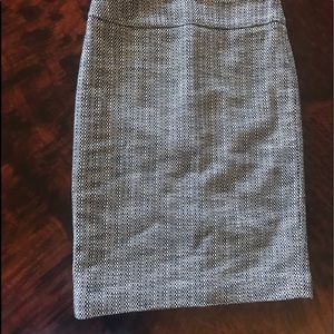 Loft pencil skirt black & white